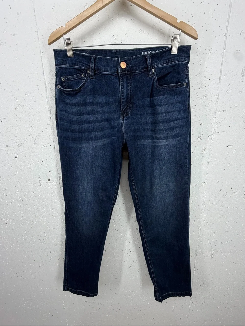 MUGSY Men’s size 34 x 29 Fultons Casual Dark Blue Relaxed Fit Stretch Jeans